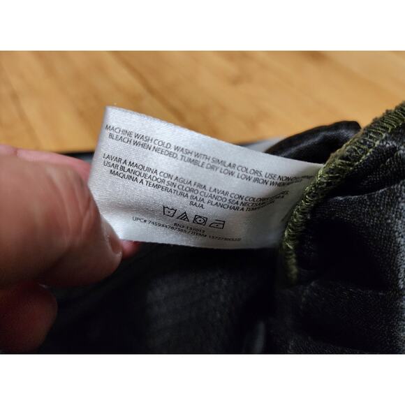 ORVIS Men Shorts 36 Tech Athletic Green Stretch Performance Hiking Golf Walking - Picture 5 of 10